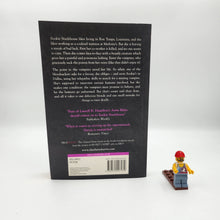 Load image into Gallery viewer, Living Dead in Dallas (Sookie Stackhouse #2) - Charlaine Harris
