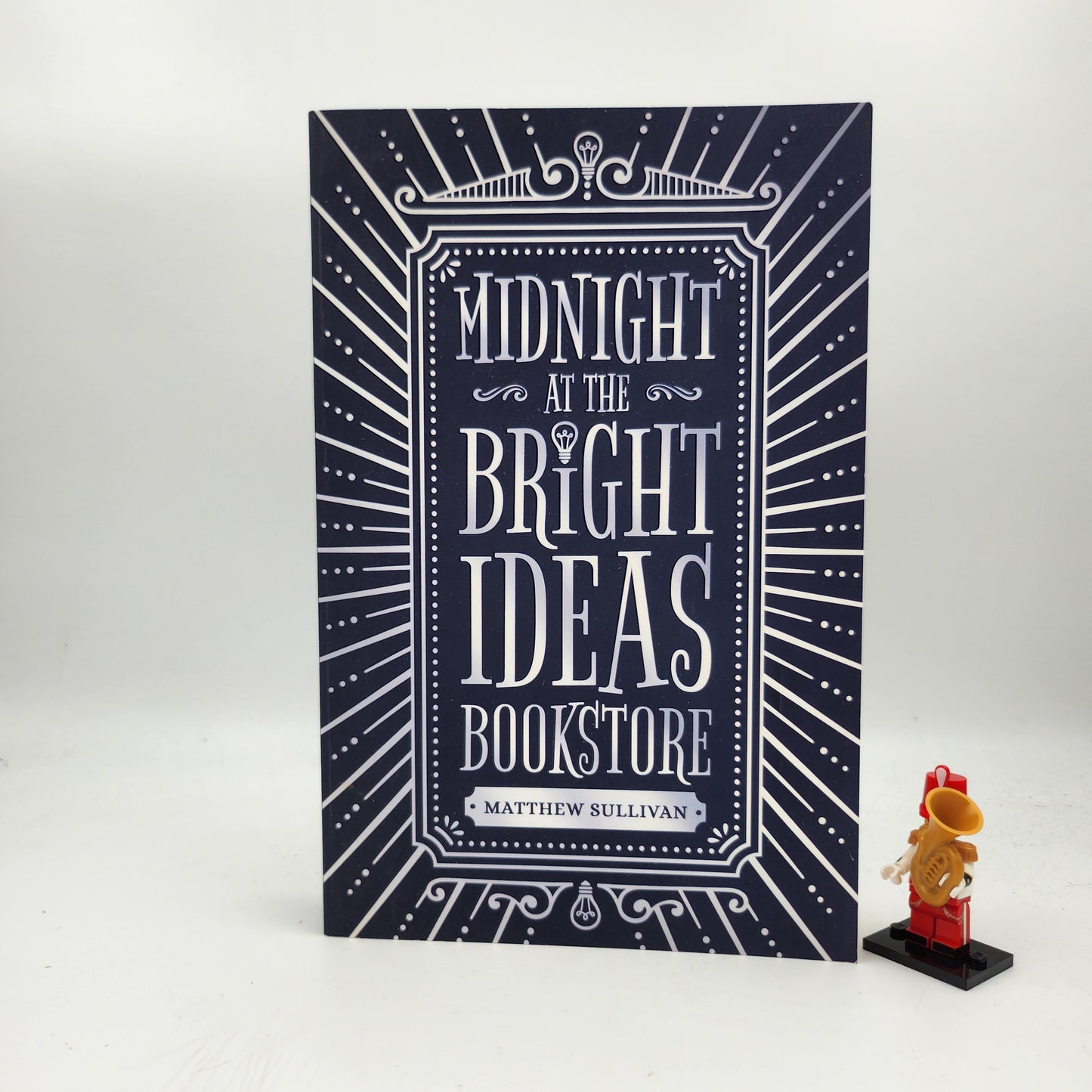 Midnight at the Bright Ideas Bookstore