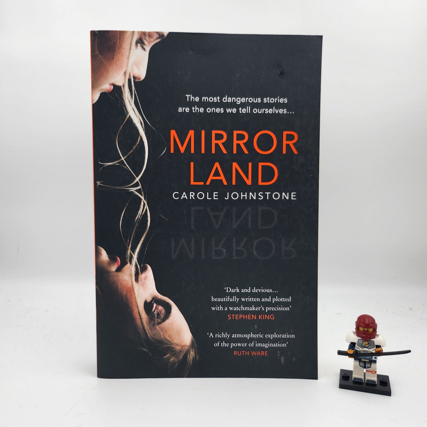 Mirrorland - Carole Johnstone