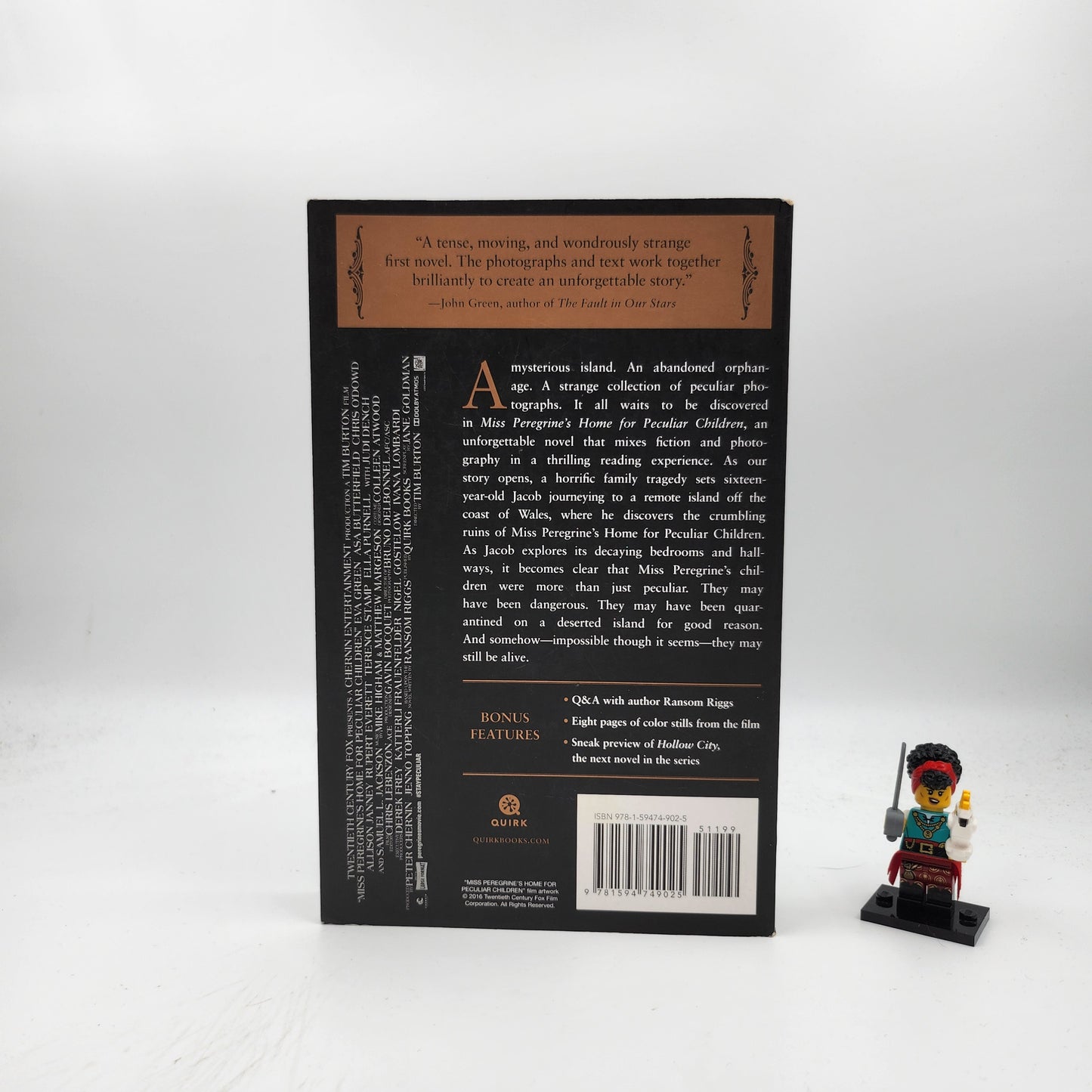 Miss Peregrine's Home for Peculiar Children (Miss Peregrine's Peculiar Children #1)