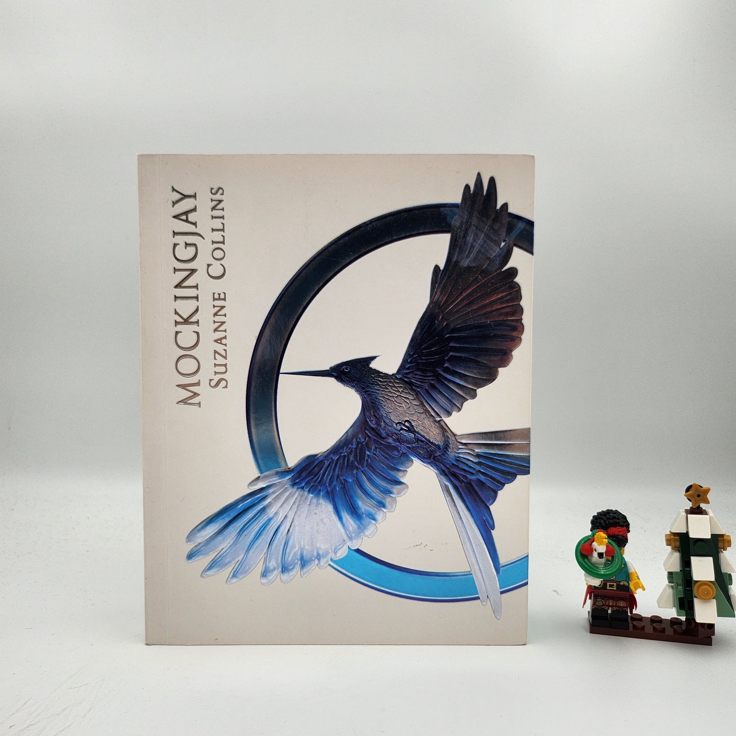 Mockingjay (The Hunger Games #3) - Suzanne Collins (Sprayed Edges Edition)