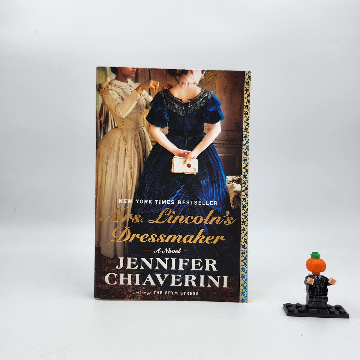 Mrs. Lincoln's Dressmaker (Mary Todd Lincoln #1)