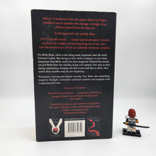 Load image into Gallery viewer, New Moon (The Twilight Saga #2) - Stephenie Meyer
