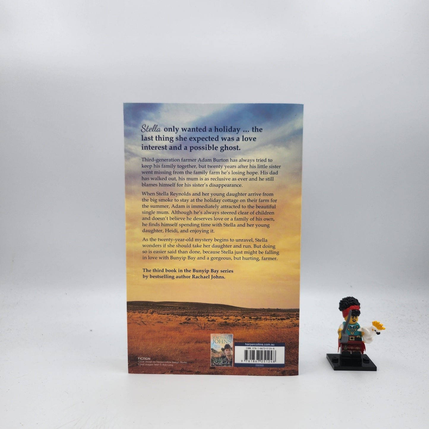 Outback Ghost (Bunyip Bay #3)