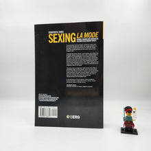Load image into Gallery viewer, Sexing La Mode: Gender, Fashion and Commercial Culture in Old Regime France - Jennifer M. Jones
