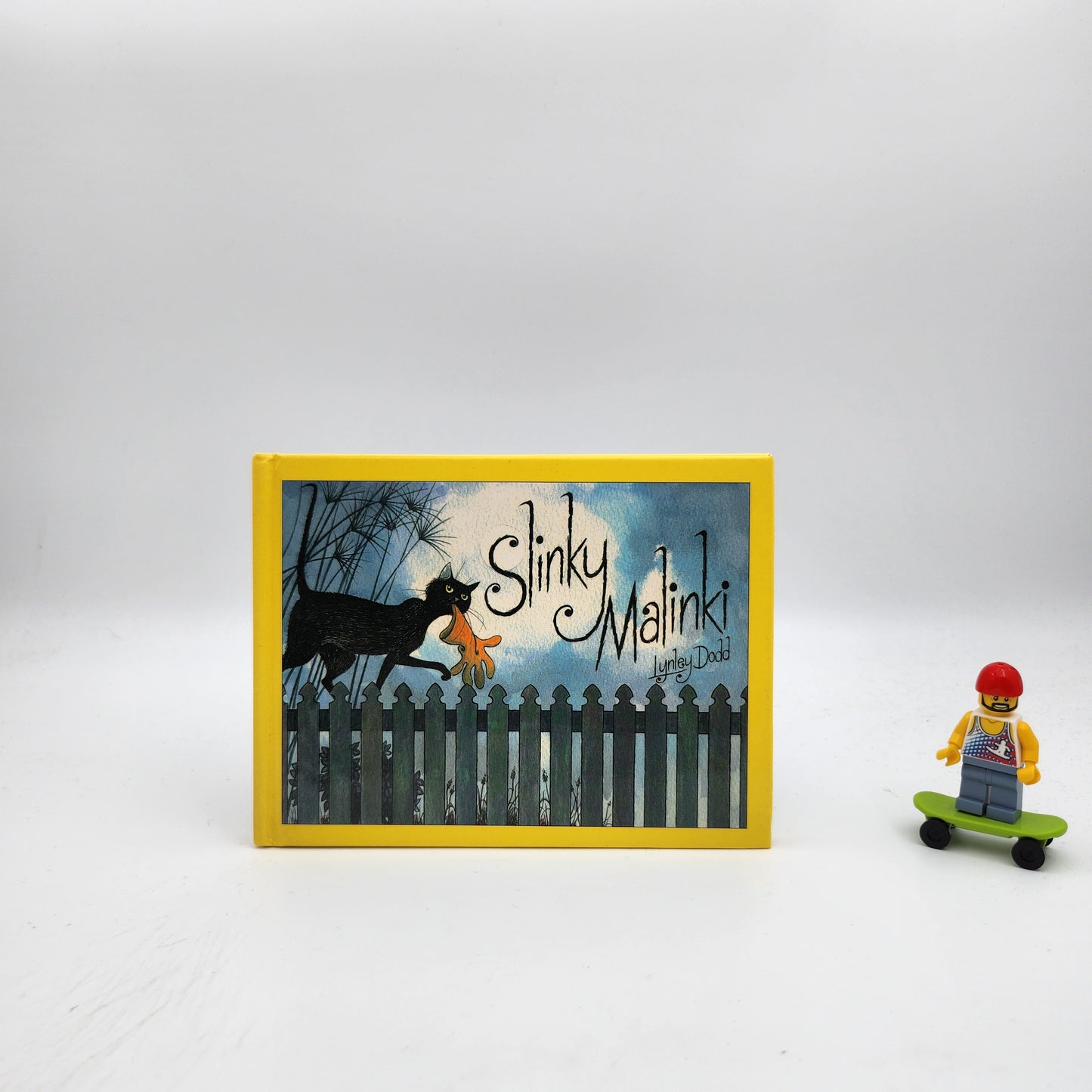 Slinky Malinki  (Hairy Maclary #6)