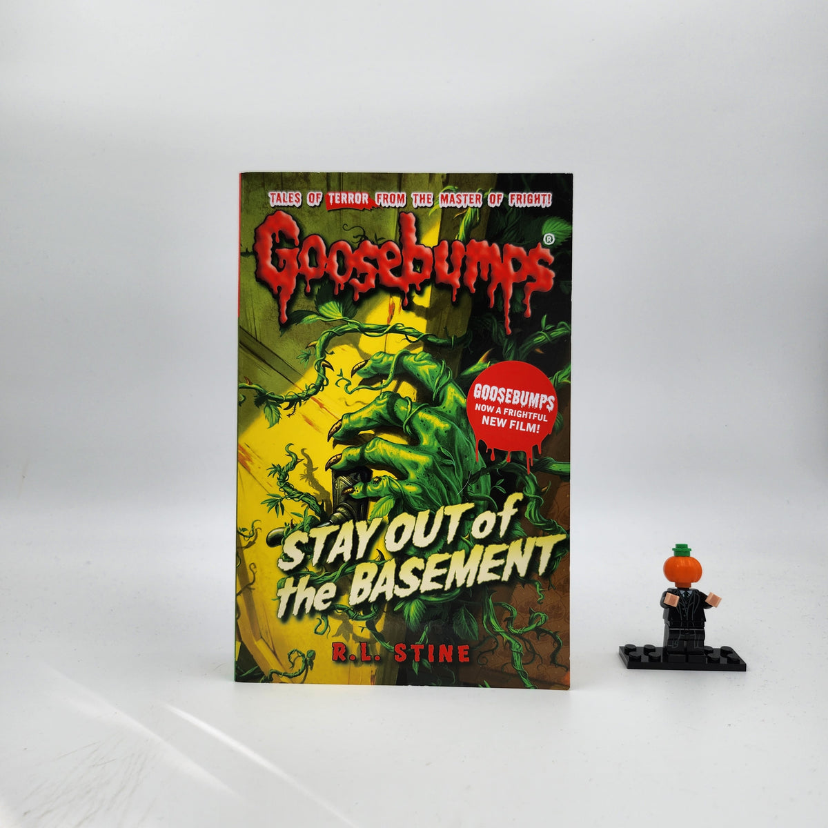 Stay Out Of The Basement (Goosebumps #2)