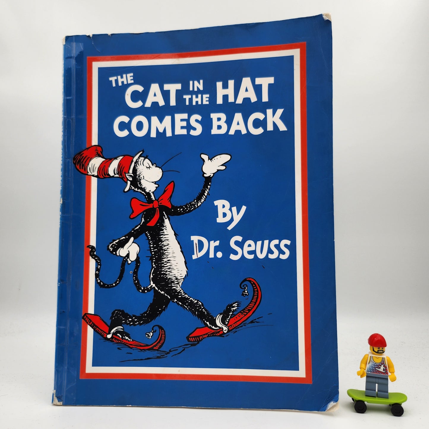The Cat in the Hat Comes Back (The Cat in the Hat #2)