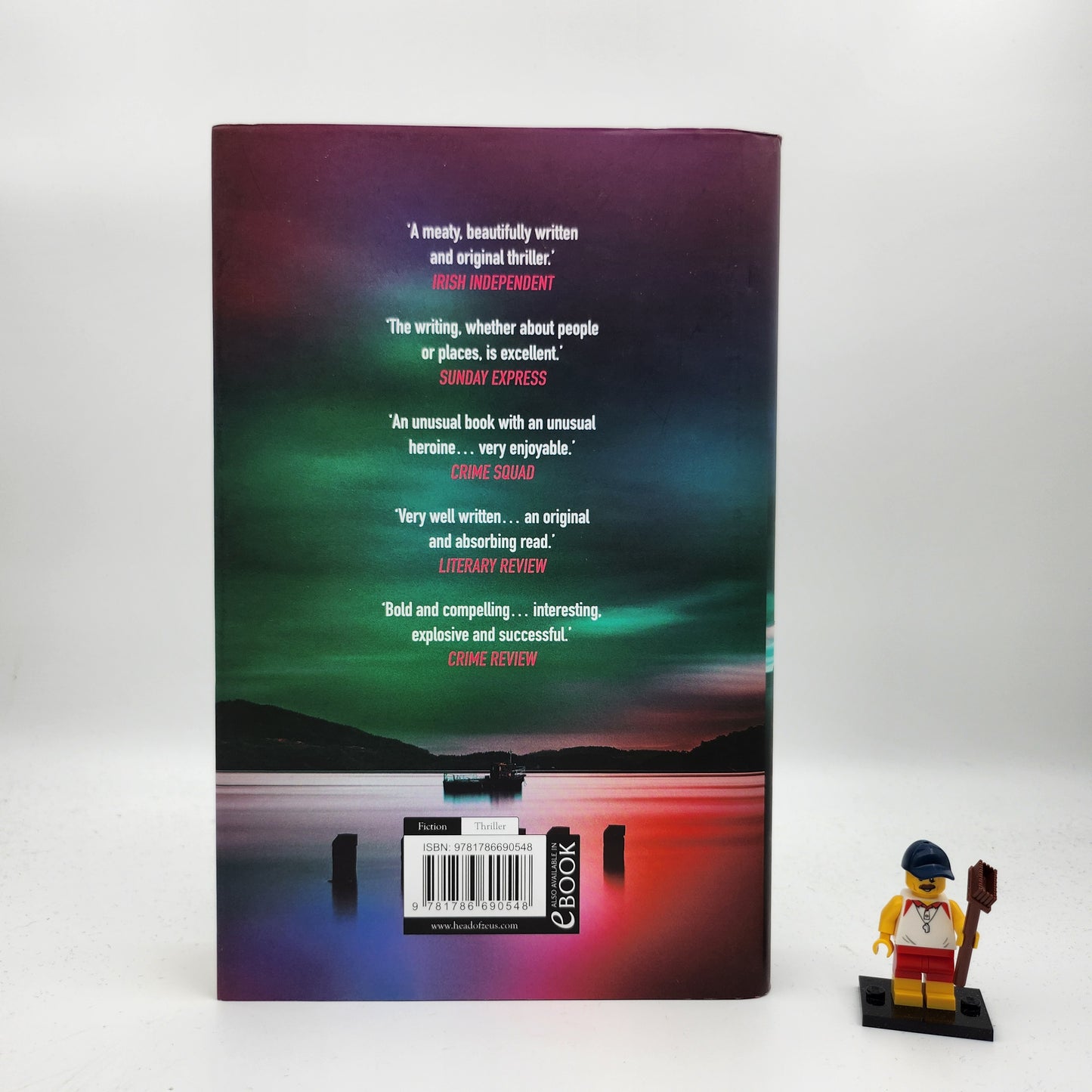 The Dark Isle (Sam Coyle Trilogy #3) - Clare Carson