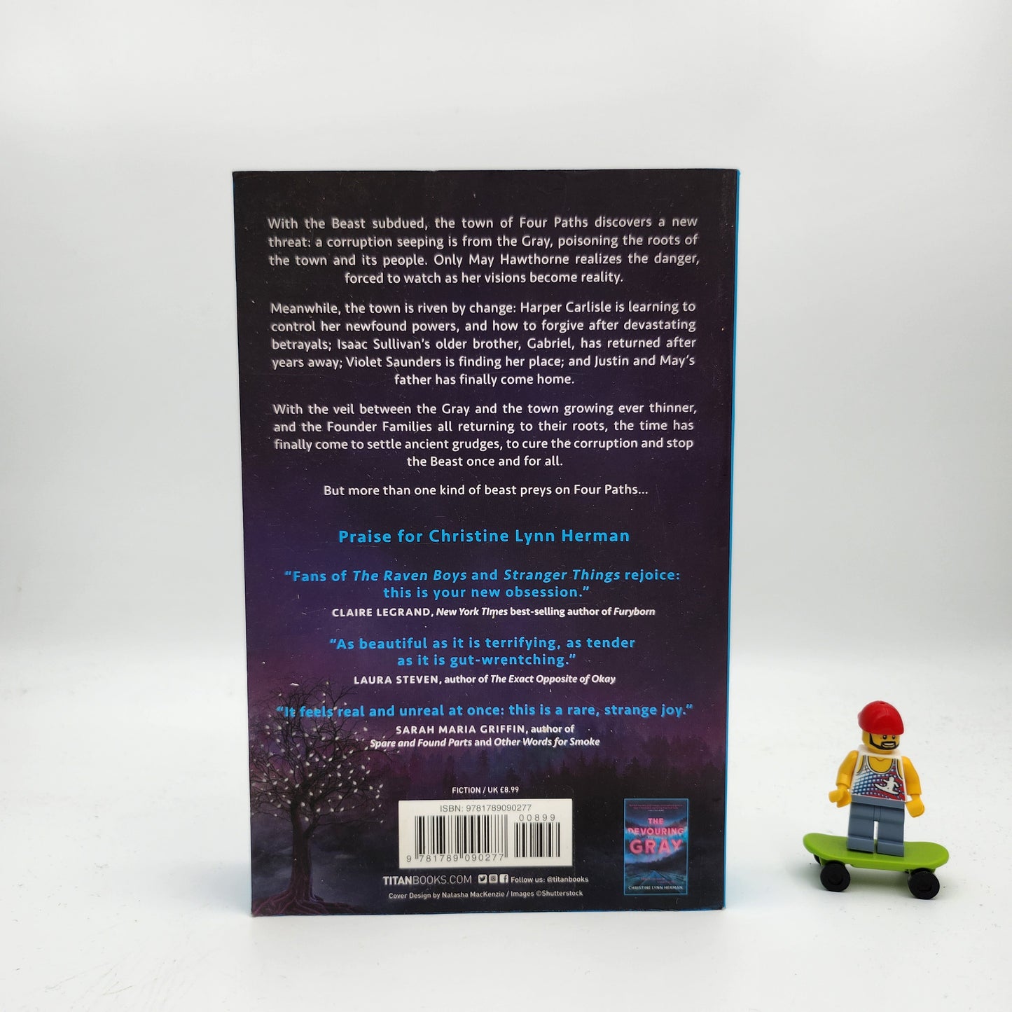 The Deck of Omens (The Devouring Gray #2)