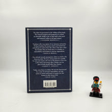 Load image into Gallery viewer, The Essential Wisdom of the World&#39;s Greatest Leaders - Carol Kelly-Gangi
