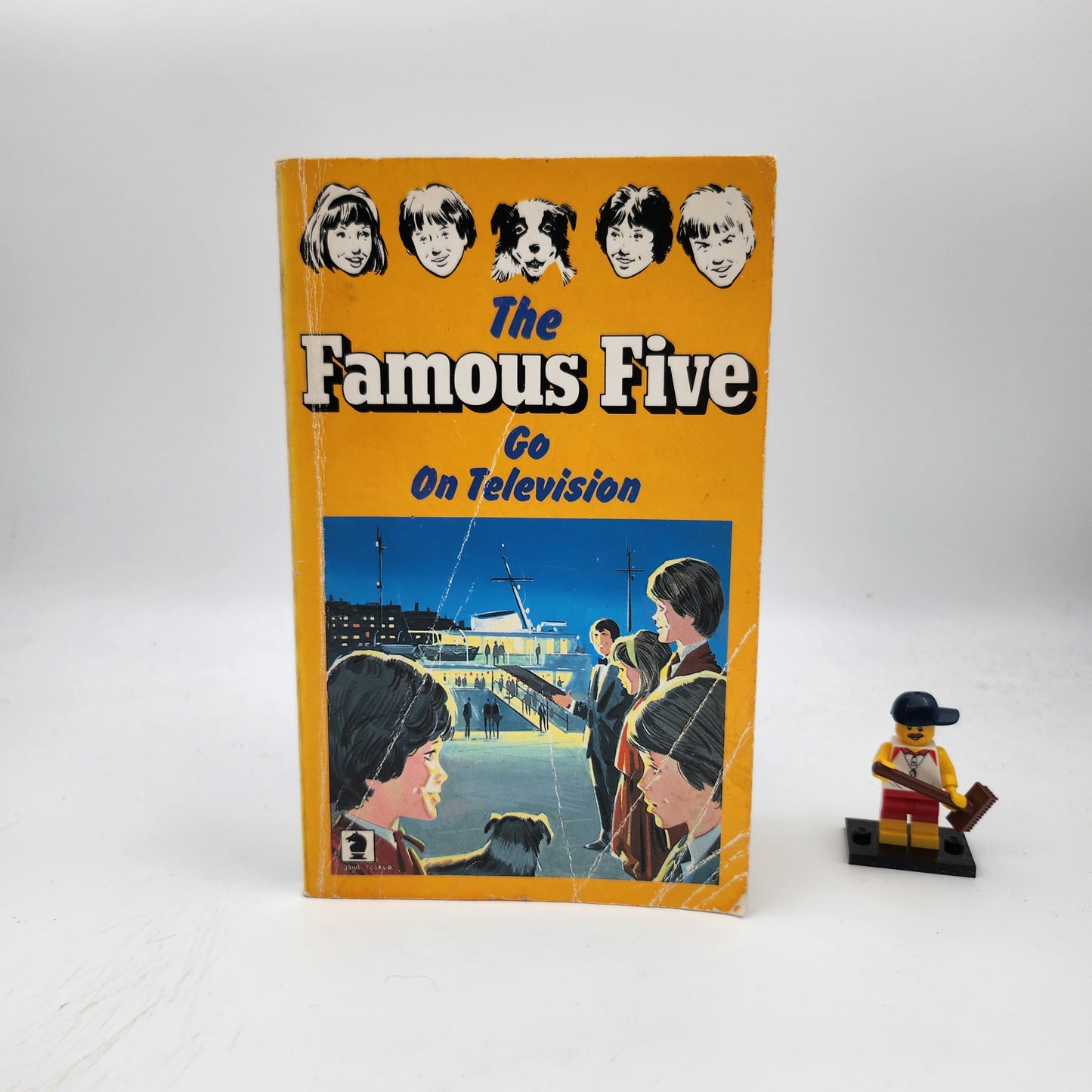 The Famous Five go On Television (Claude Voiler Sequels #4)