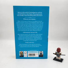 Load image into Gallery viewer, The Girl with the Make-Believe Husband (Rokesbys #2) - Julia Quinn
