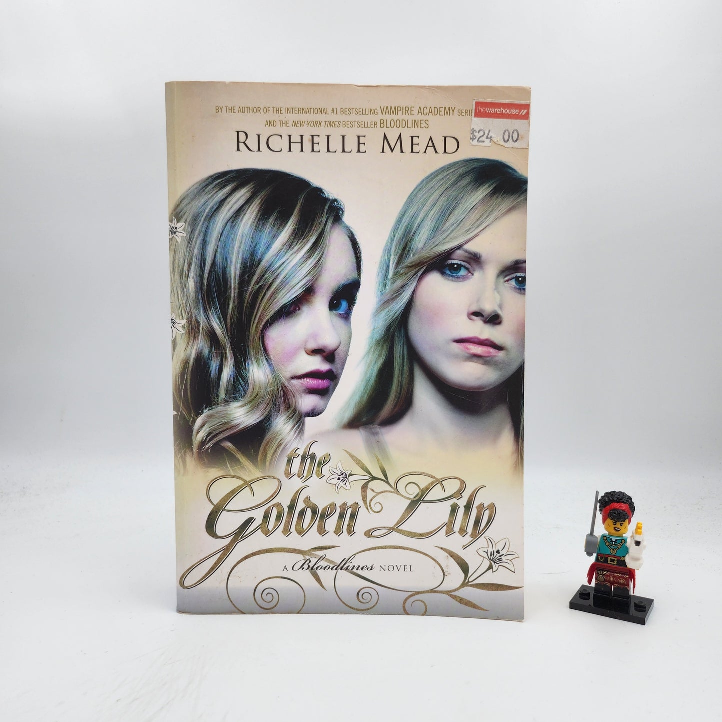The Golden Lily (Bloodlines #2)