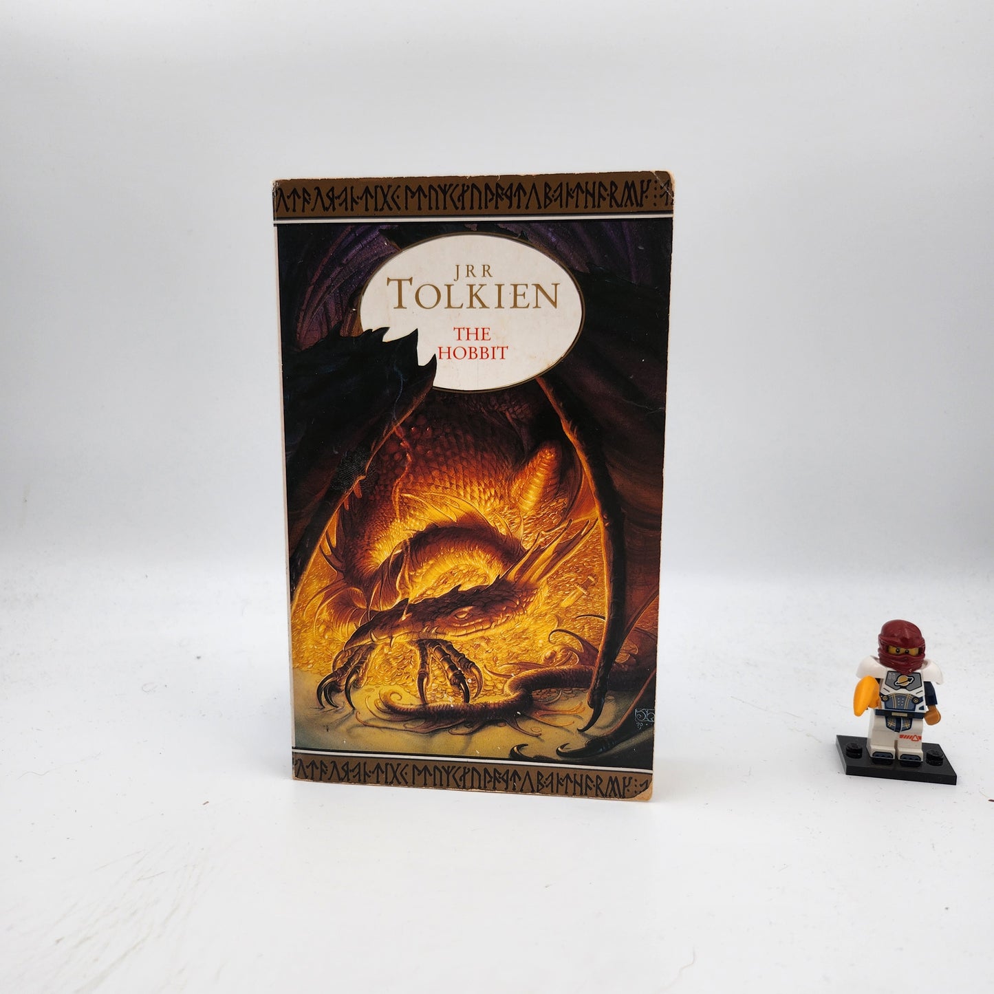 The Hobbit (Middle Earth #1)