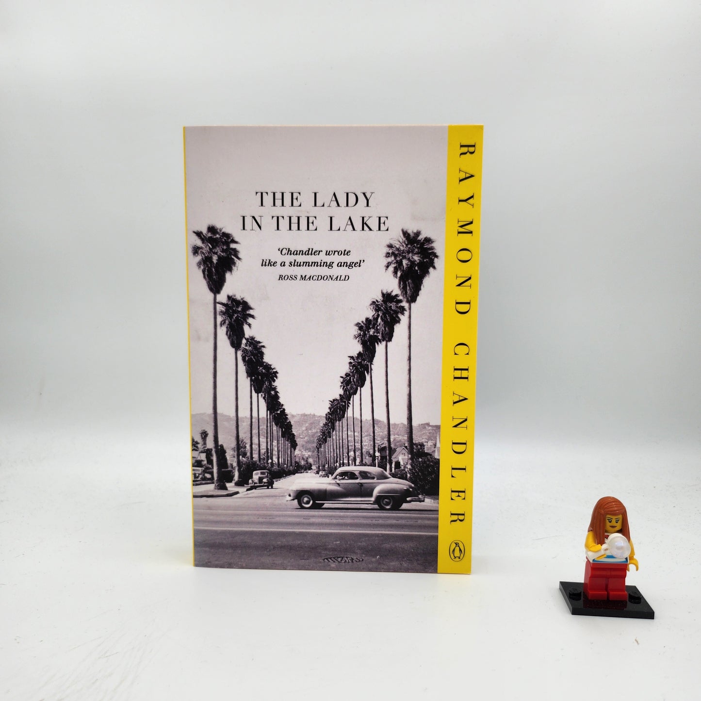 The Lady in the Lake (Philip Marlowe #4)