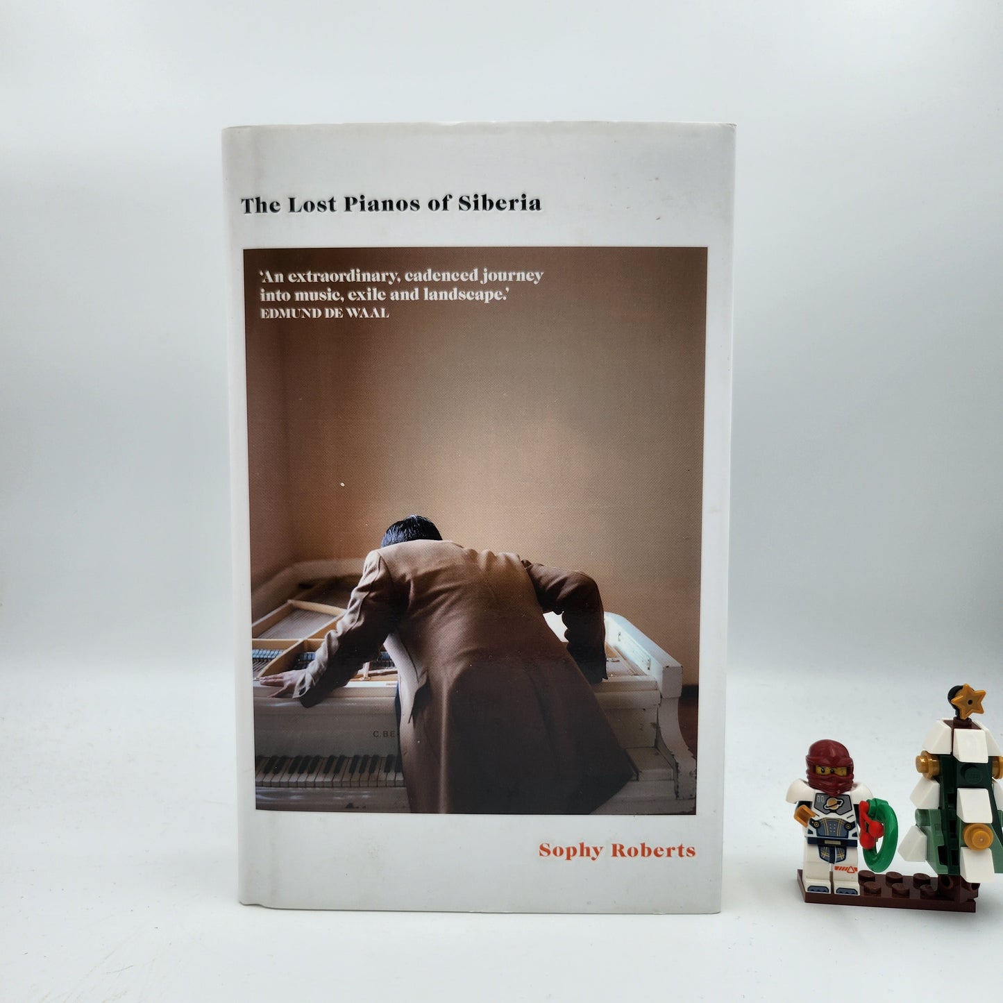 The Lost Pianos of Siberia - Sophy Roberts