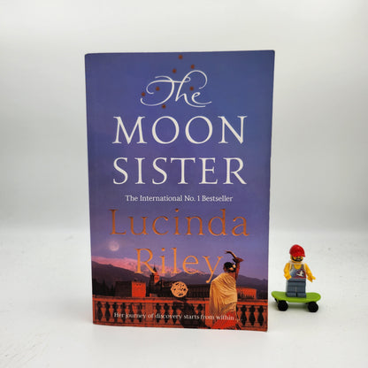 The Moon Sister (The Seven Sisters #5)  - Lucinda Riley