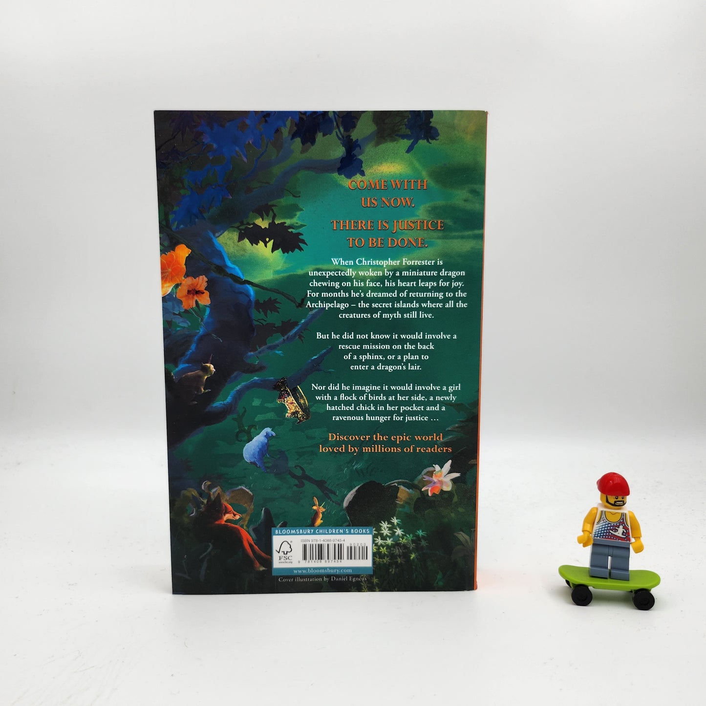 The Poisoned King (Impossible Creatures #2)