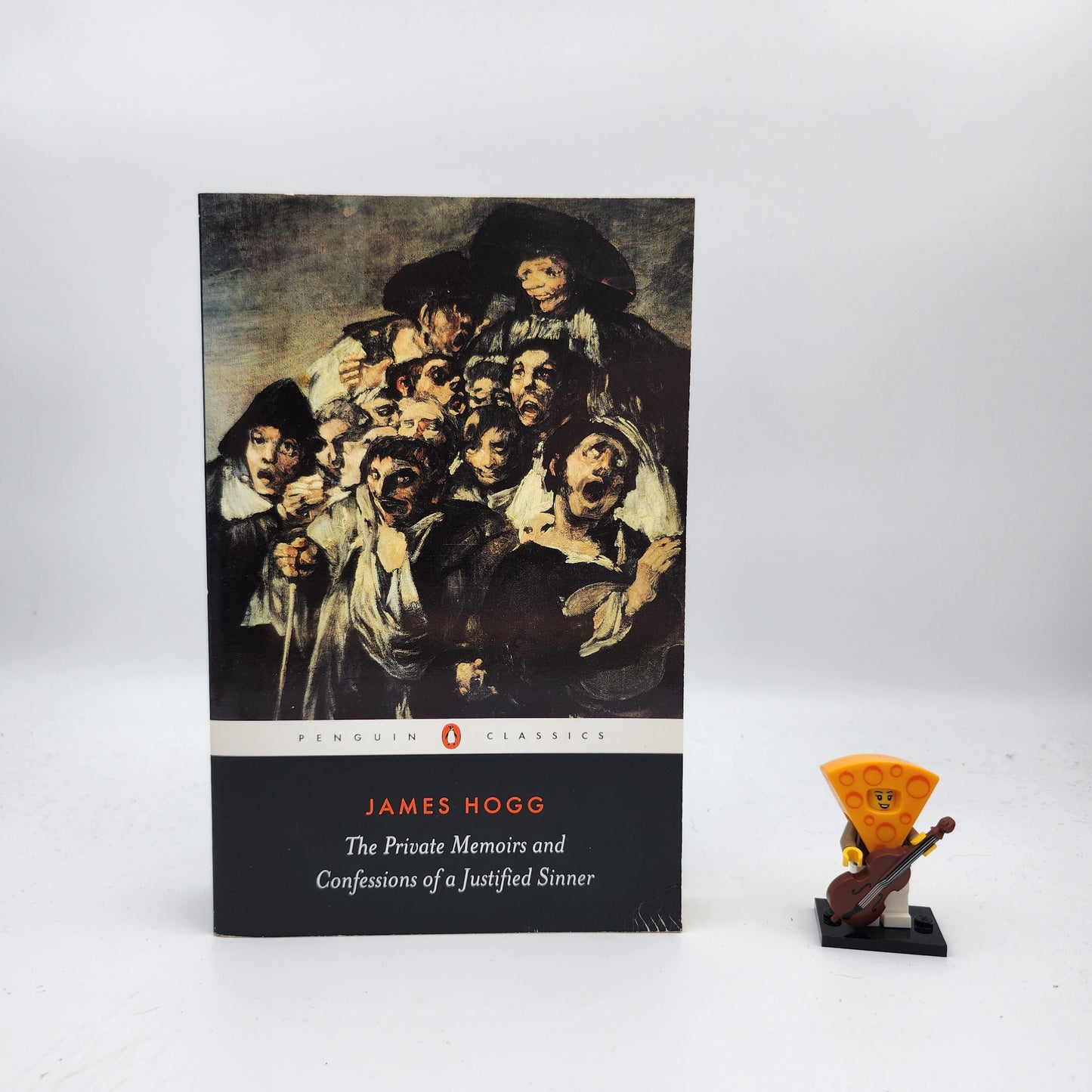 The Private Memoirs and Confessions of a Justified Sinner - James Hogg