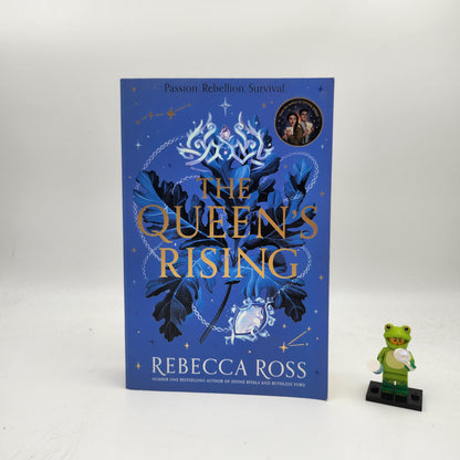 The Queen's Rising (The Queen's Rising #1)