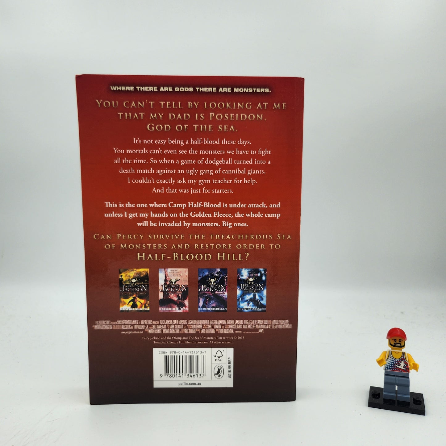 Percy Jackson and the Sea of Monsters (Percy Jackson and the Olympians #2) - Rick Riordan