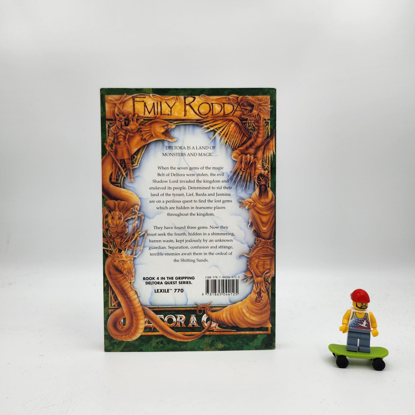 The Shifting Sands (Deltora Quest #4)