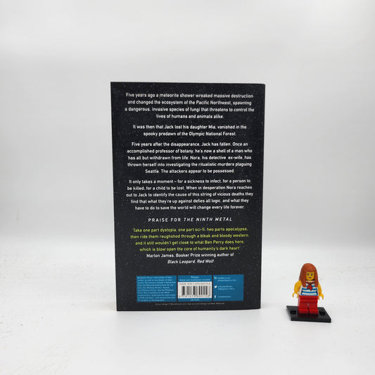 The Unfamiliar Garden (The Comet Cycle #2)