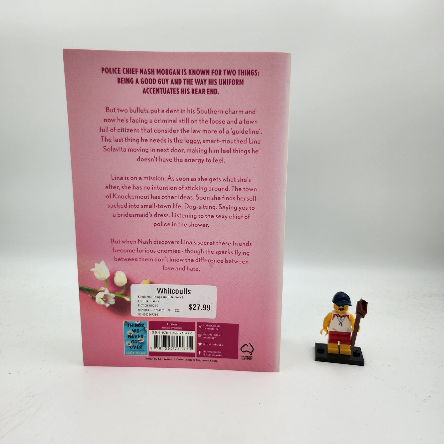 Things We Hide From the Light (Knockemout #2) - Lucy Score