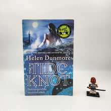 Load image into Gallery viewer, The Tide Knot (Ingo #2) - Helen Dunmore
