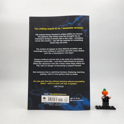 Unsolved (Invisible #2)